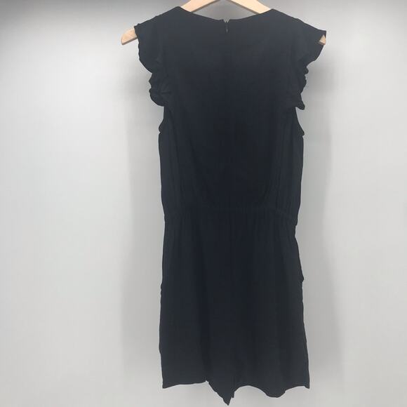 Modcloth Romper Womens Small Black Cap Sleeve V Neck Lace Pockets Shorts - Picture 2 of 8